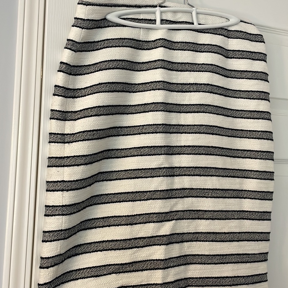 Calvin Klein white pencil skirt with navy stripes